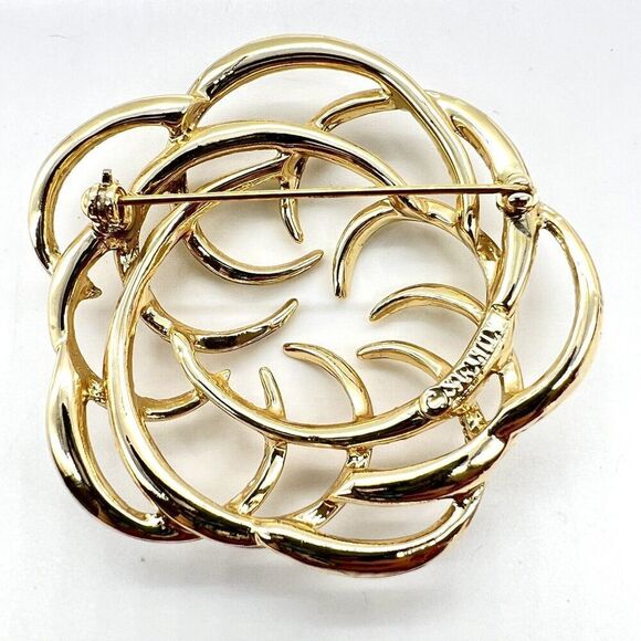 Vintage Sarah Coventry  Swirled  Gold Tone Textured 2.25" Brooch Pin - Picture 3 of 6